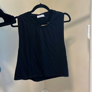 Cropped Black workout tank